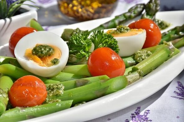 verduras y huevos para la gota
